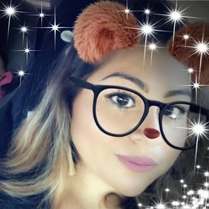 Meet your Posher, Paola